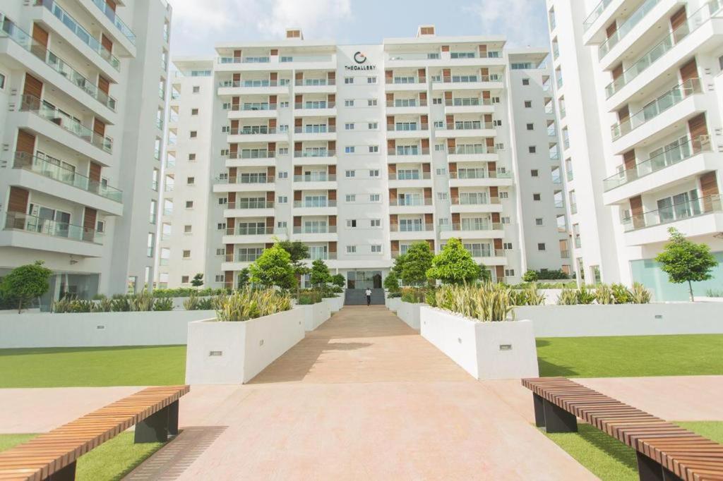 The Gallery Luxury Suites Cpg East Legon Εξωτερικό φωτογραφία
