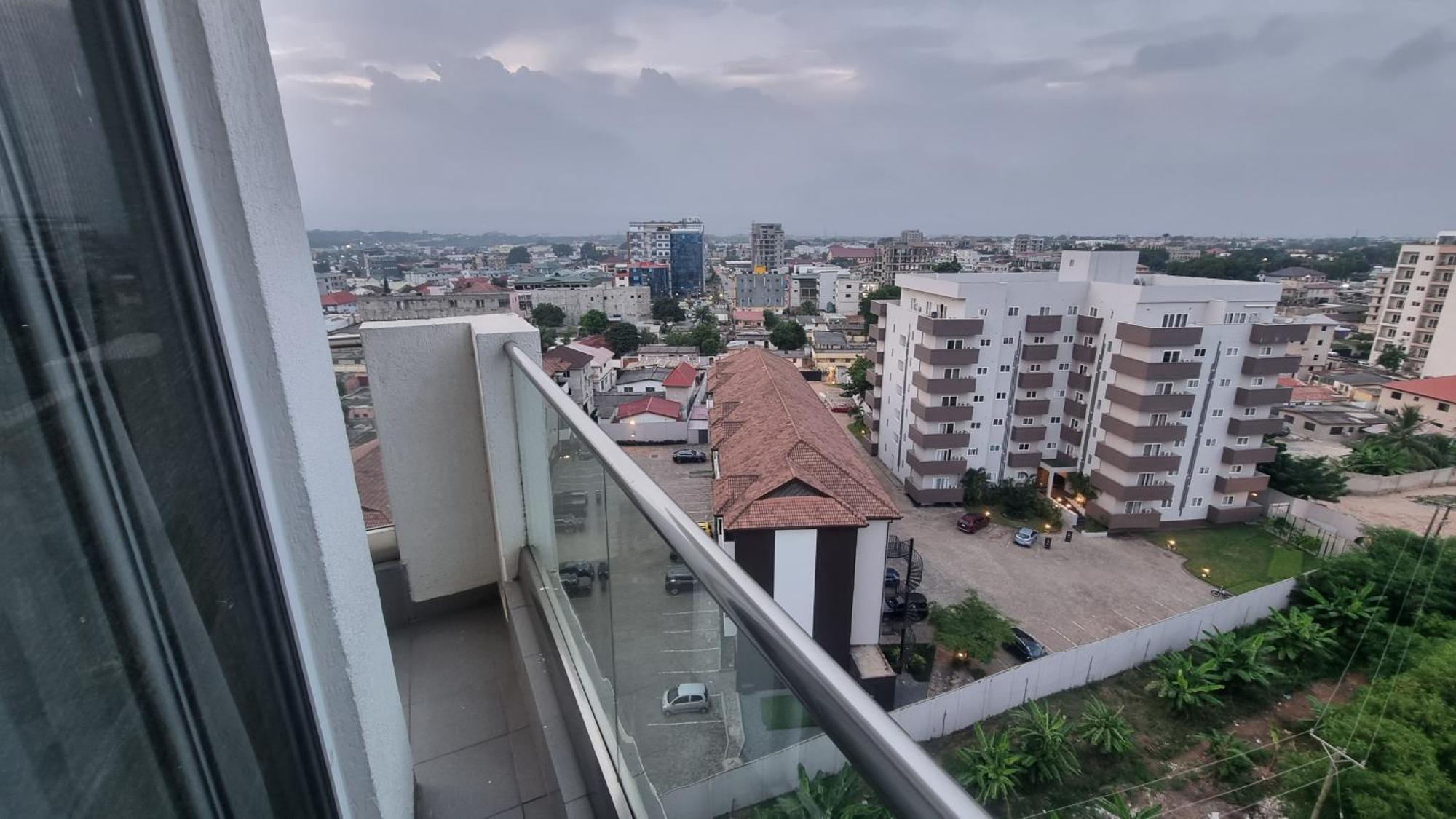 The Gallery Luxury Suites Cpg East Legon Εξωτερικό φωτογραφία