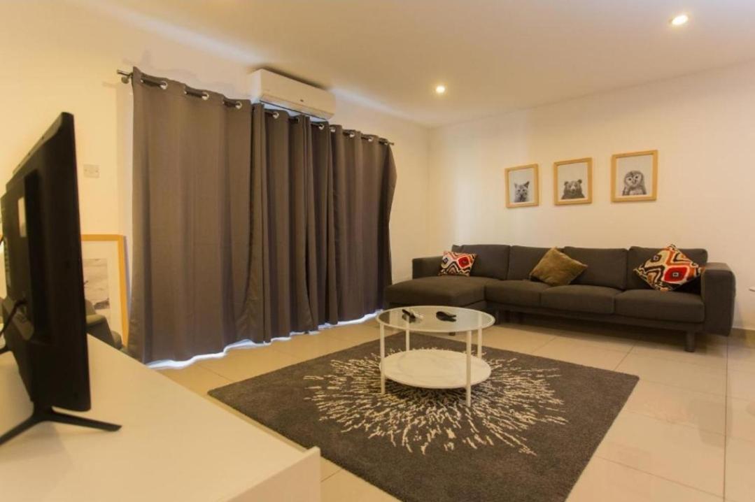 The Gallery Luxury Suites Cpg East Legon Εξωτερικό φωτογραφία