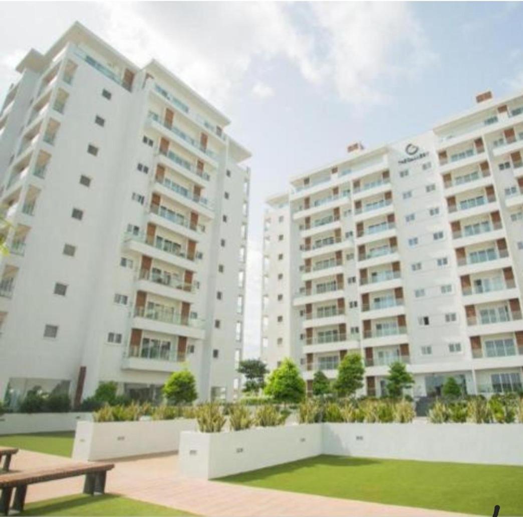 The Gallery Luxury Suites Cpg East Legon Εξωτερικό φωτογραφία