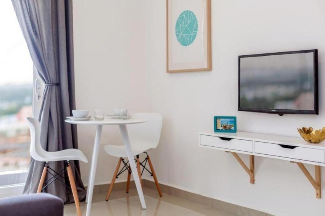 The Gallery Luxury Suites Cpg East Legon Εξωτερικό φωτογραφία